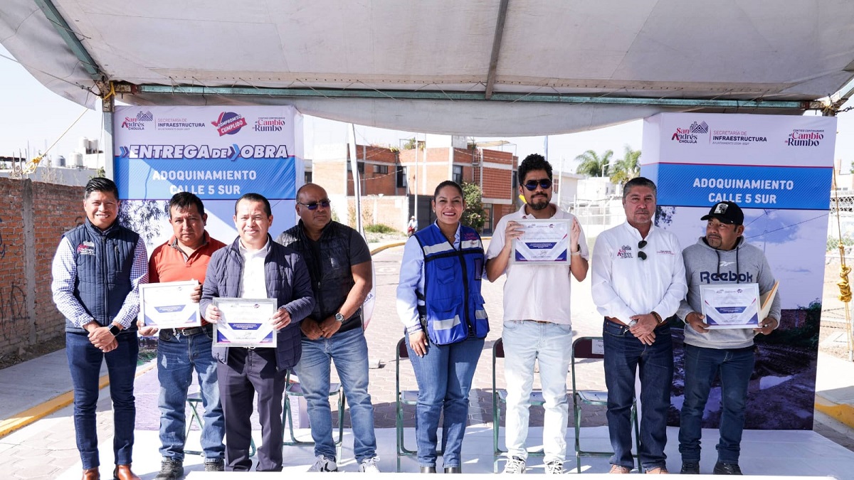 Entrega Lupita Cuautle otra calle rehabilitada en San Andrés Cholula