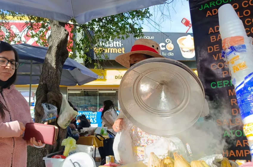  Incrementan 40% ventas de bebidas calientes y tamales por frente frío