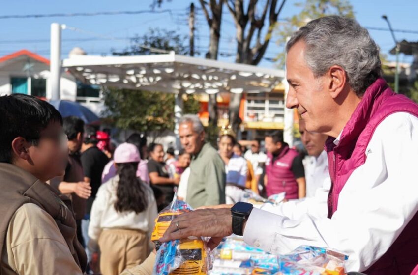  Lleva Pepe Chedraui a los Reyes Magos a Romero Vargas y colonia La Rosa