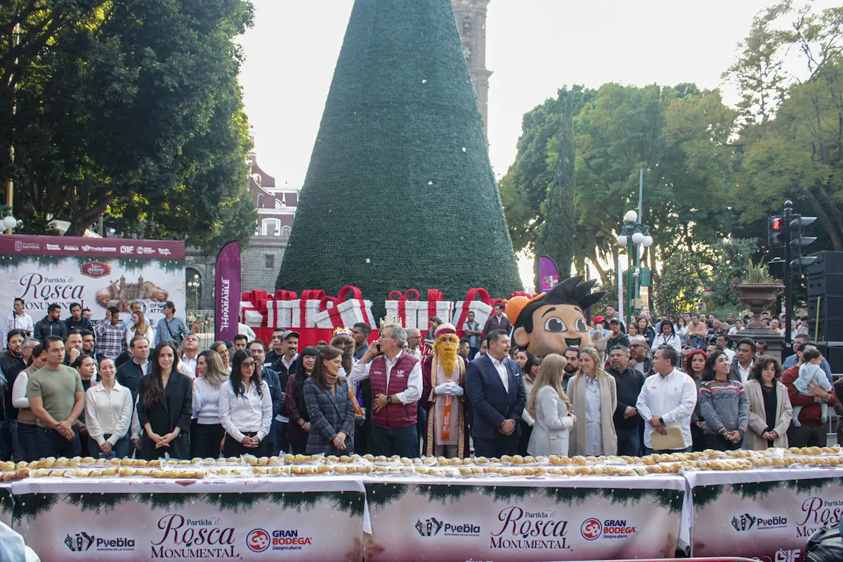 Puebla rompe el récord Guinness con la rosca de Reyes más grande del mundo