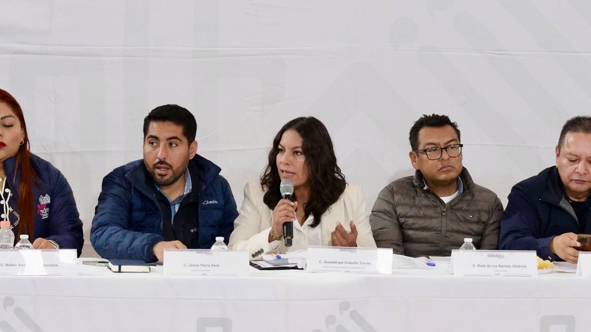 Refuerza Lupita Cuautle trabajo coordinado con autoridades auxiliares