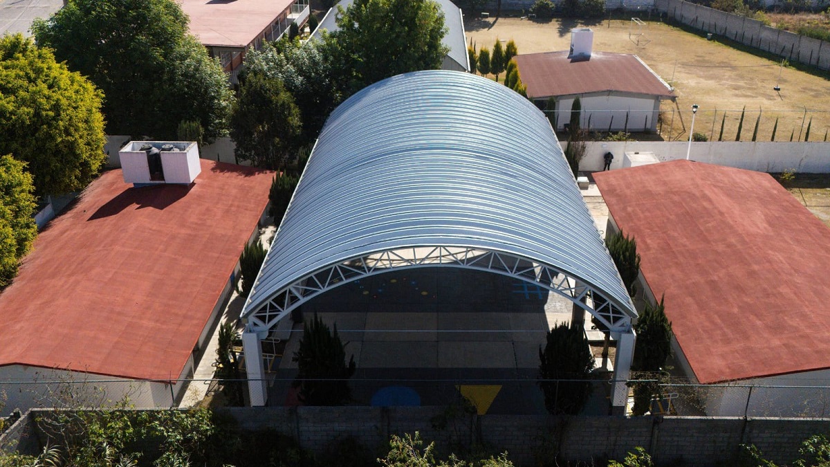 Entrega Lupita Cuautle obra en CAIC de Concepción La Cruz