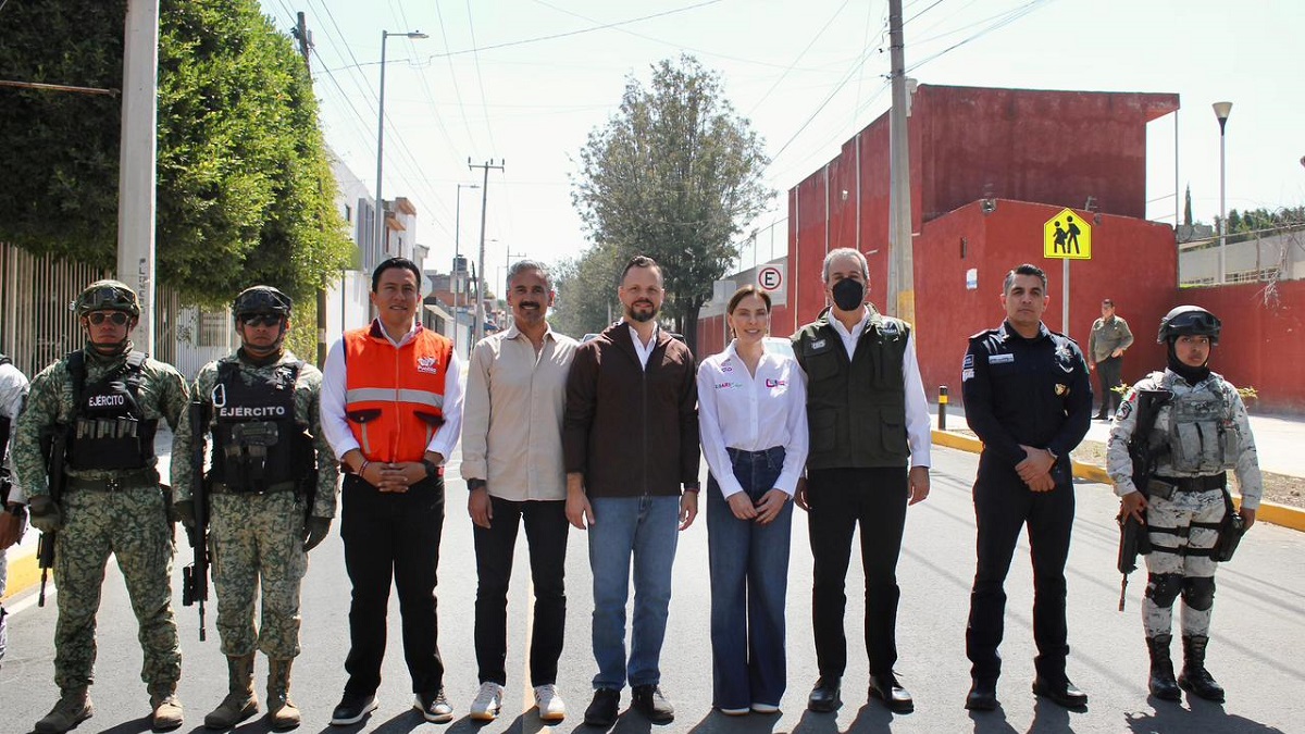 Entrega Pepe Chedraui rehabilitación vial en unidad habitacional Fovissste San Roque