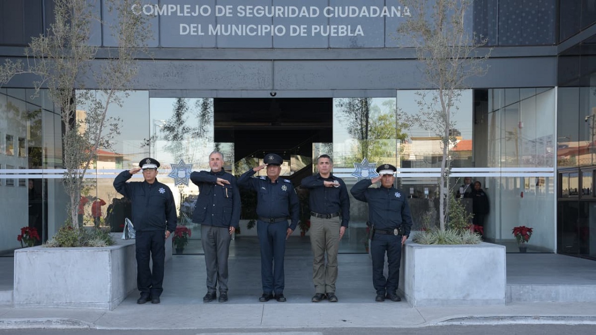 Gobierno de Pepe Chedraui honra retiro del comandante Alfonso Torres Arias