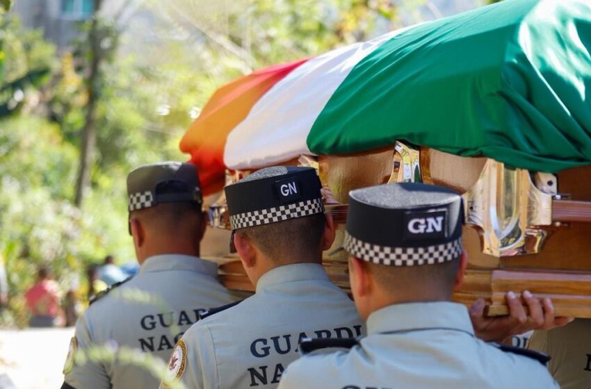  Guardia nacional rinde honores póstumos a sargento poblano caído en Jalisco