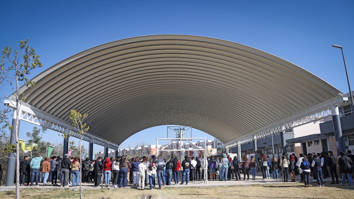 La educación consolida proyectos de cambio: Omar Muñoz