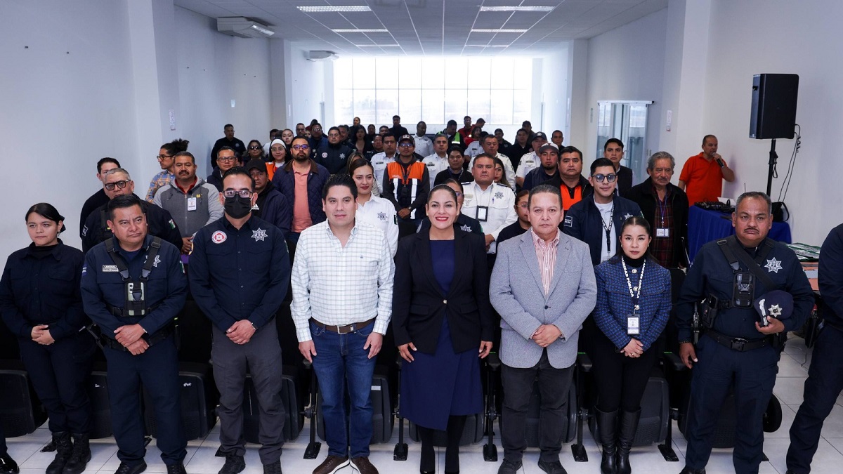 Lupita Cuautle clausura curso estratégico en atención de emergencias