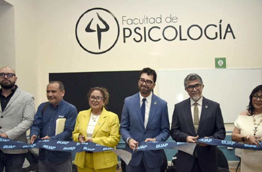  Rinde informe de labores director de la Facultad de Psicología de la BUAP