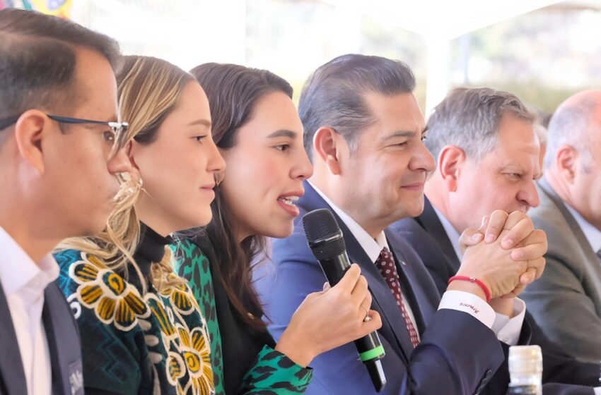  Volaris reconoce potencial económico y turístico de Puebla; abre 12 vuelos a bajo costo desde aeropuerto hermanos Serdán