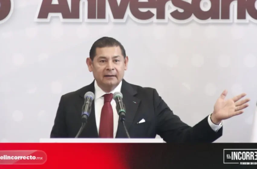  Armenta avala reducción de regidores en Puebla