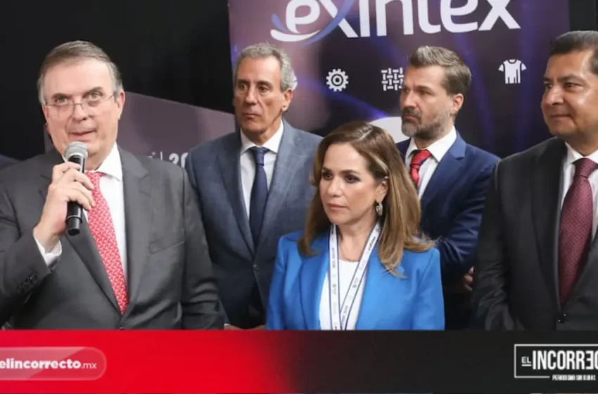  Armenta pide que Puebla sea sede de la Feria Internacional de la Industria Textil; Ebrard lo respalda