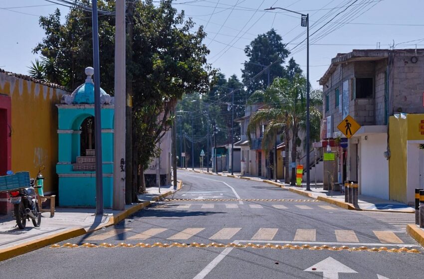  Con obra integral moderniza Lupita Cuautle vialidad en San Luis Tehuiloyocan
