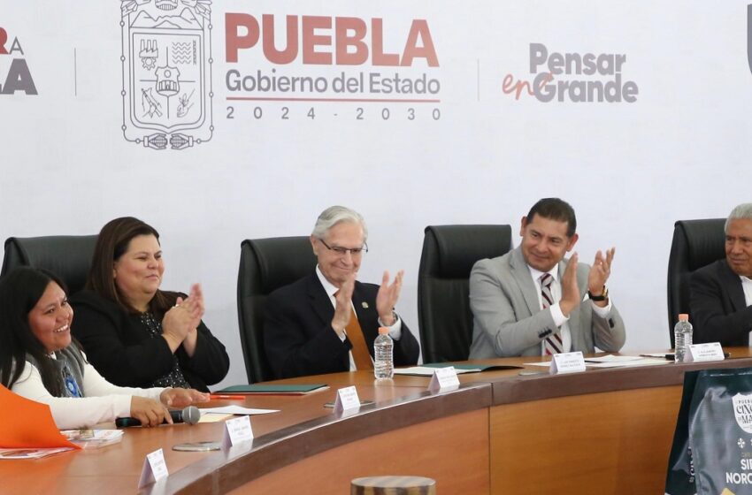  Convenio entre SEP y UDLAP impulsa profesionalización de trabajadores de la educación