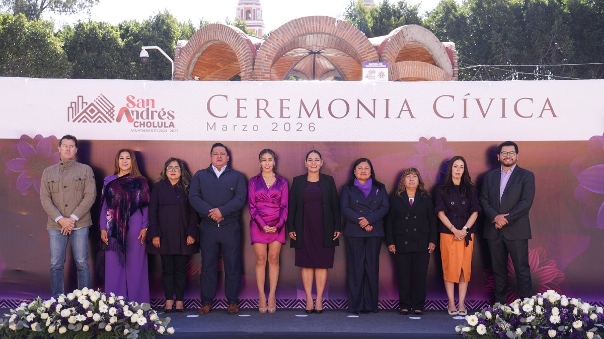 Destaca Lupita Cuautle avances y estrategias a favor de las mujeres, en ceremonia cívica