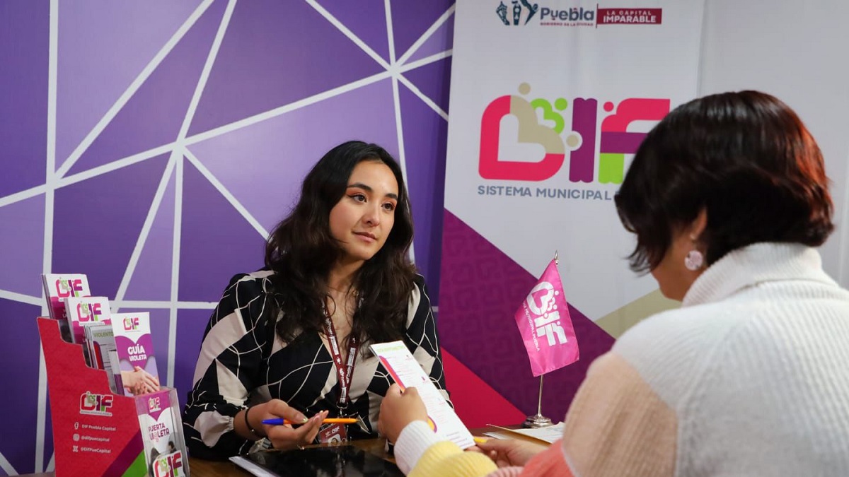 Fortalece DIF Puebla Capital atención a mujeres víctimas de violencia con el programa “Puerta Violeta”