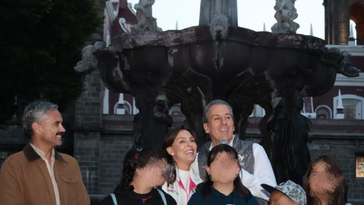 Impulsa Pepe Chedraui Mujeres que Brillan con iluminación violeta de las fuentes de la ciudad por el Día de la Mujer