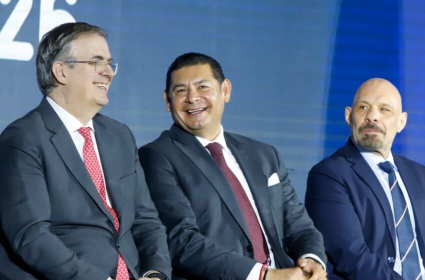  Juntos, gobierno federal y estatal fortalecen industria textil con seguridad y promoción
