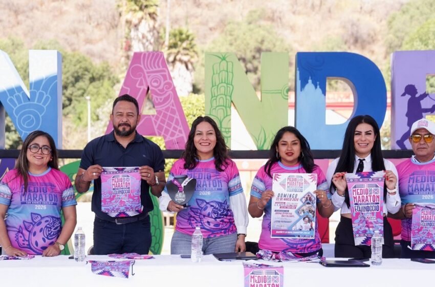  Presentan playera y medalla del Medio Maratón San Andrés Cholula, Equinoccio 2026