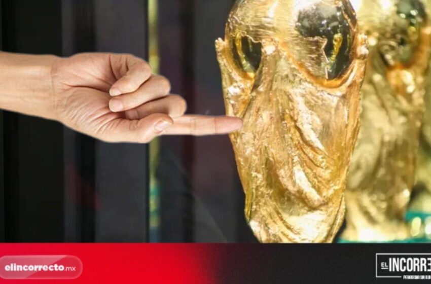  Puebla recibe el Trofeo de la Copa del Mundo 2026