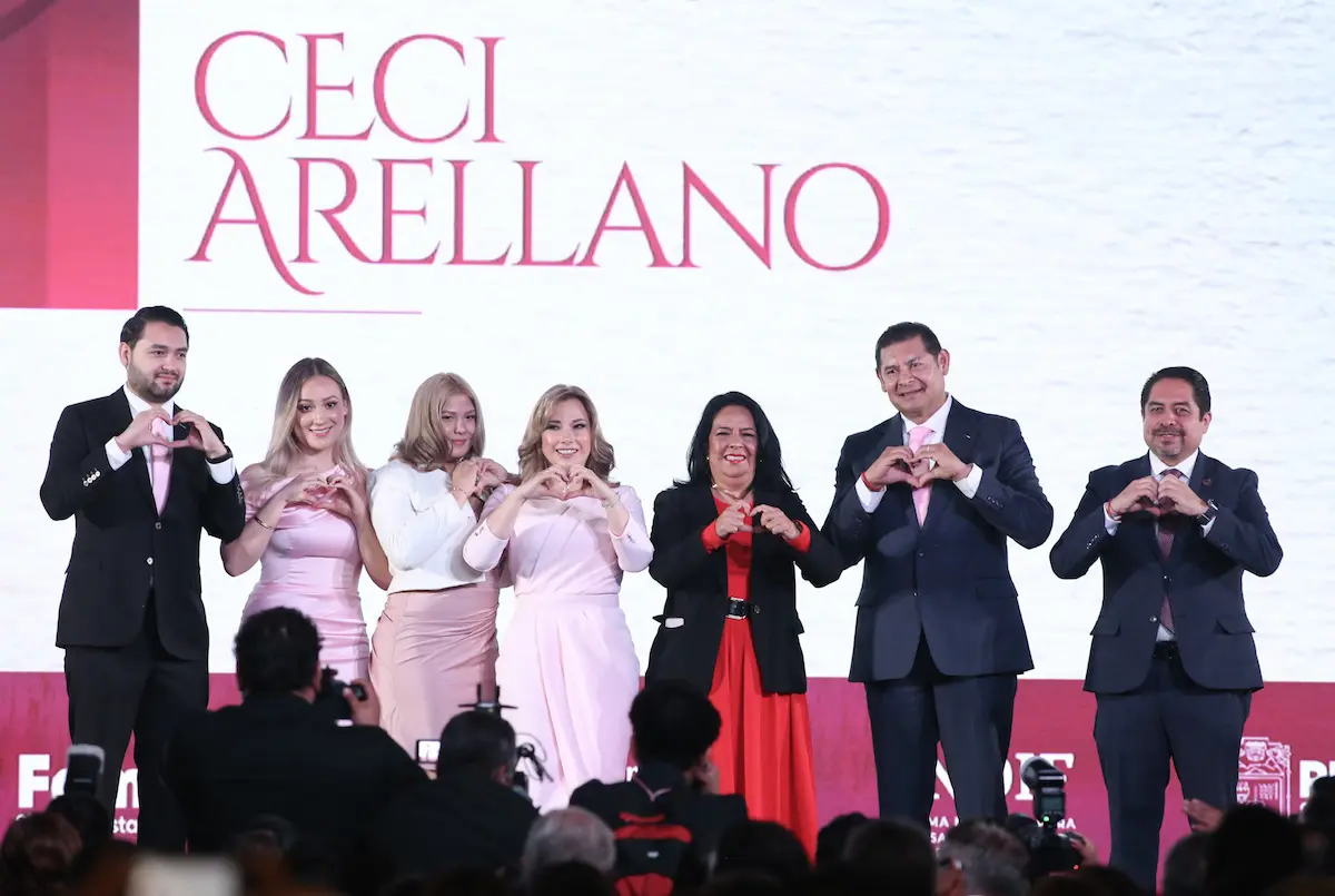 Rinde Ceci Arellano Primer Informe de Actividades