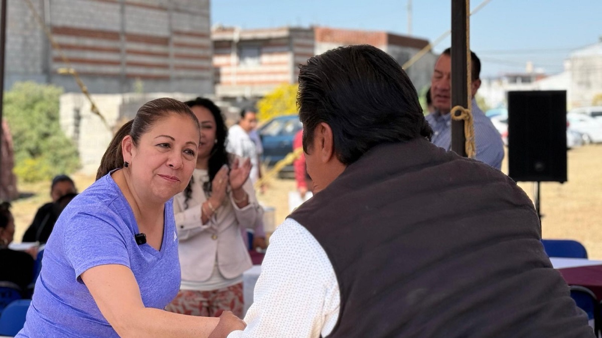Trabajo en territorio, vital para entender necesidades, asegura Laura Artemisa