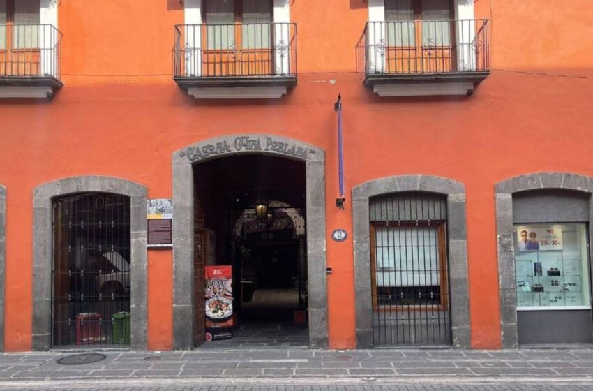  Mujer extranjera muere en hotel del Centro de Puebla; investigan causas tras emergencia médica