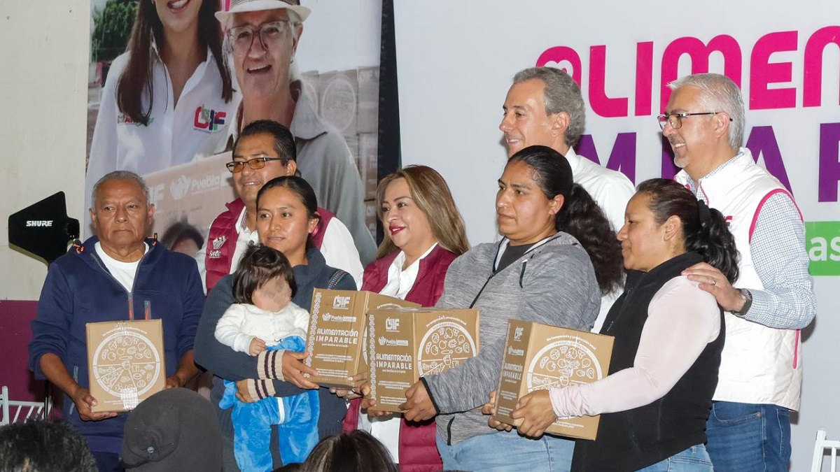 Lleva Pepe Chedraui seguridad alimentaria a habitantes de San Pablo Xochimehuacan