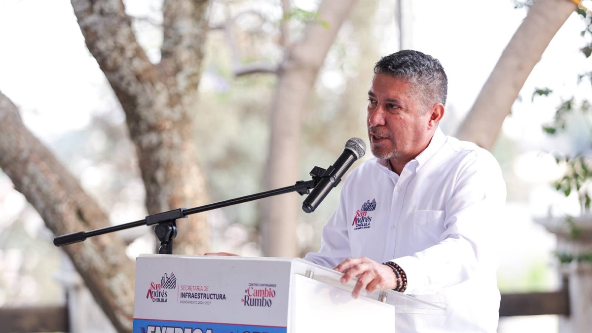 Mejora Lupita Cuautle espacios públicos con entrega de obra en San Francisco Acatepec