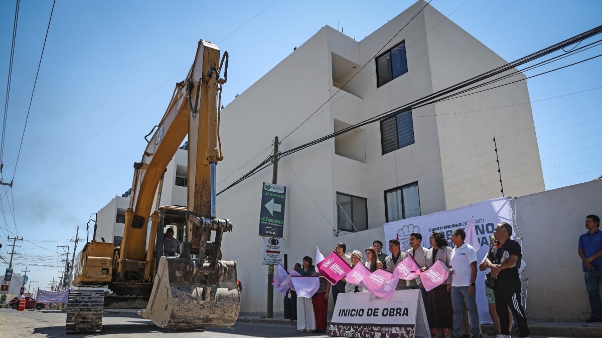 Omar Muñoz inicia reconstrucción de la calle Tlaxcala en Cuautlancingo