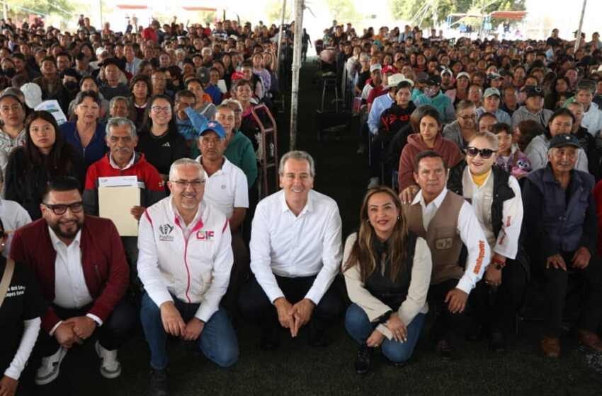  Pepe Chedraui entrega más de 11 mil despensas del programa Alimentación Imparable en Hueyotlipan