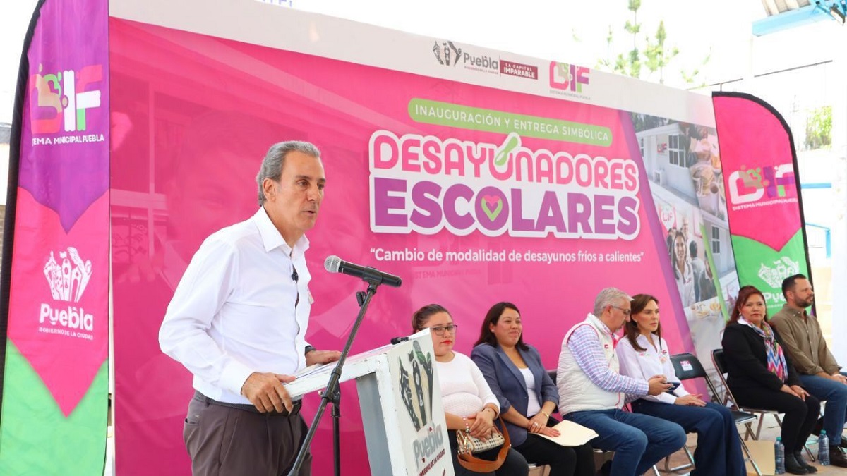 Pepe Chedraui y MariElise Budib inauguran 10 desayunadores escolares en la capital