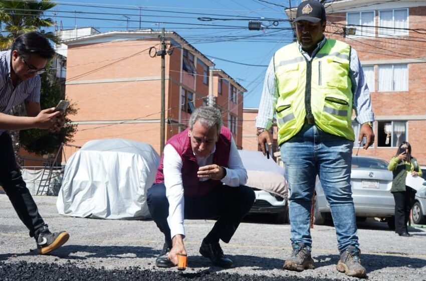  Refuerza Pepe Chedraui Campaña de Bacheo en el Infonavit San Jorge