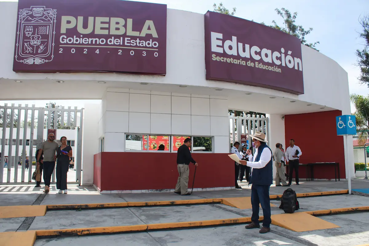 Separan a 43 funcionarios de la actual administración por plazas irregulares