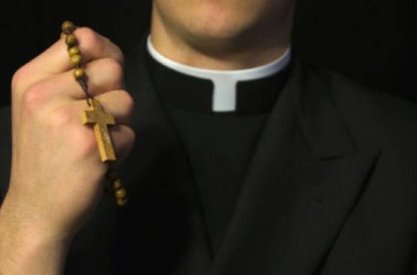  Alerta en Puebla: Arquidiócesis denuncia falsos sacerdotes que realizan rituales en comunidad de Atlixco