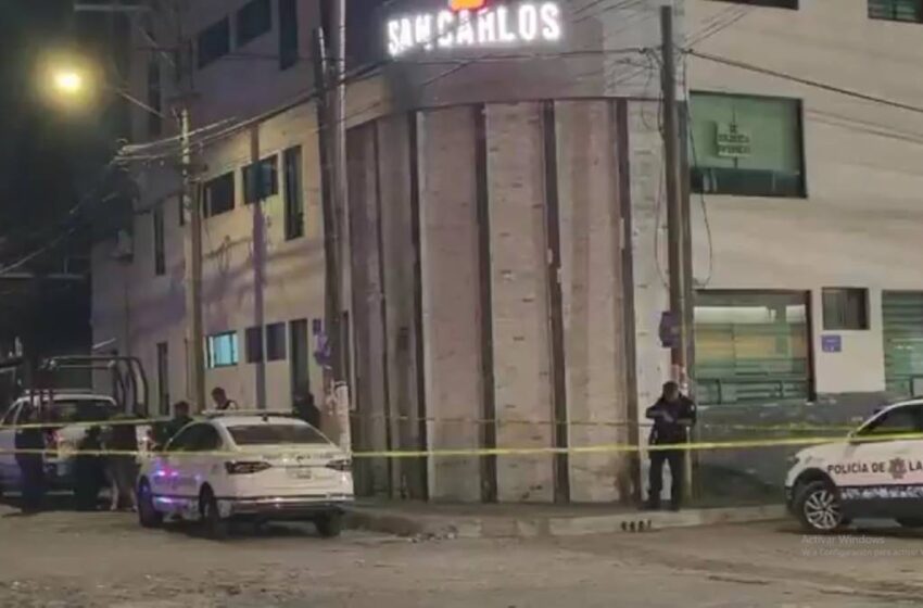  Ejecutan a joven de 19 años en Puebla tras ataque armado e incendio en miscelánea; investigan posible cobro de piso