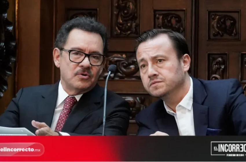  Estudiantes de la Libre de Derecho cuestionan a Nacho Mier sobre la ley antinepotismo
