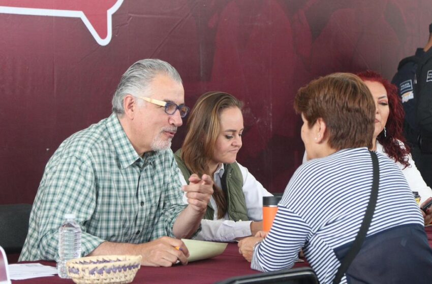  Gobierno de Pepe Chedraui realiza jornada de atención ciudadana en Bosques de San Sebastián