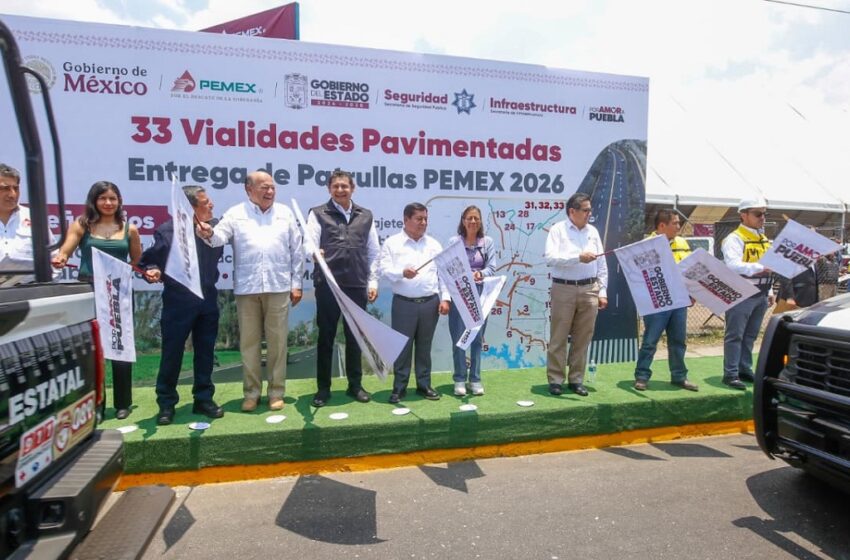  Pemex premia recuperación de hidrocarburos en Puebla con cuarta entrega de pétreos