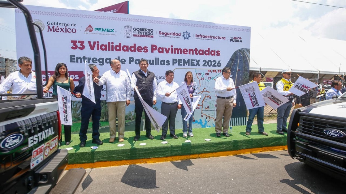 Pemex premia recuperación de hidrocarburos en Puebla con cuarta entrega de pétreos