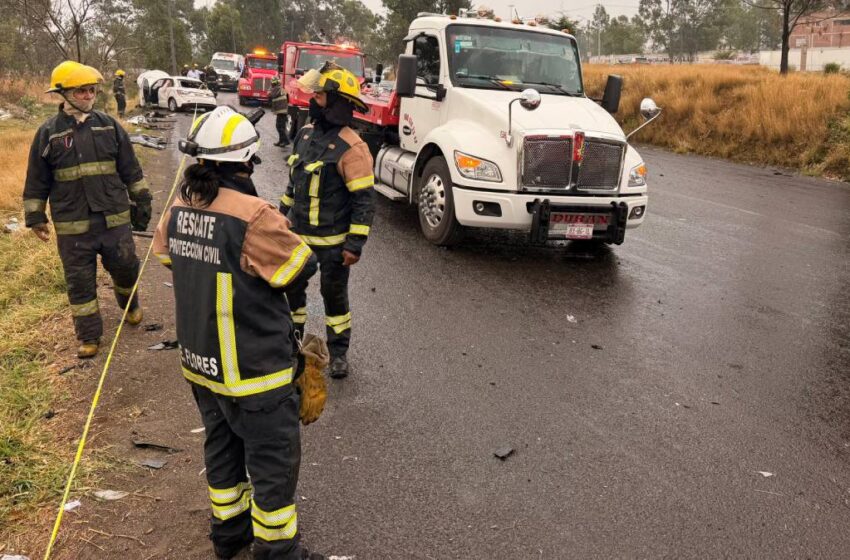  Lluvia y velocidad desatan tragedia en Periférico Ecológico de Puebla; un muerto y seis heridos tras carambola