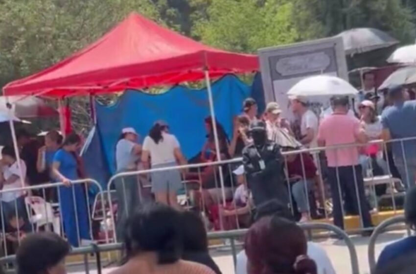  Polémica en desfile del 5 de mayo en Puebla: familia instala zona VIP pese a restricción oficial