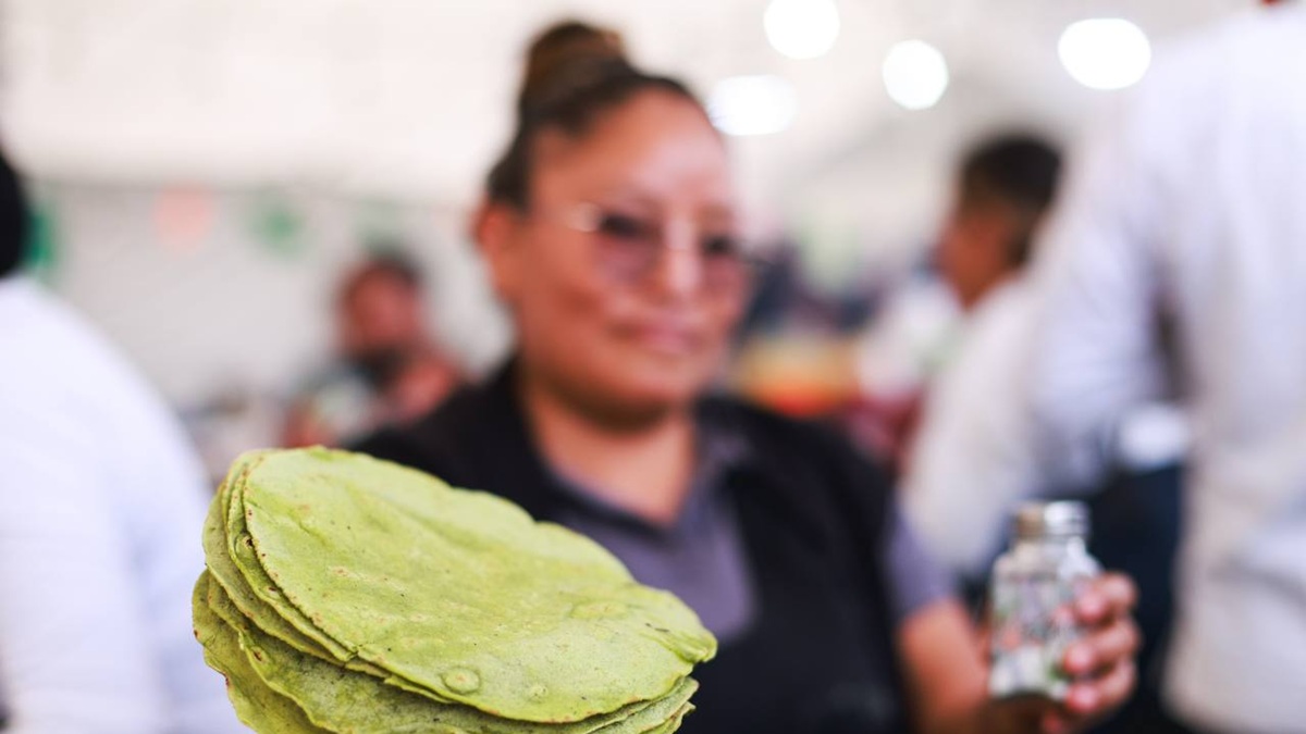 Celebra Lupita Cuautle la tradición y el orgullo de Tlaxcalancingo en la Feria del Nopal 2026