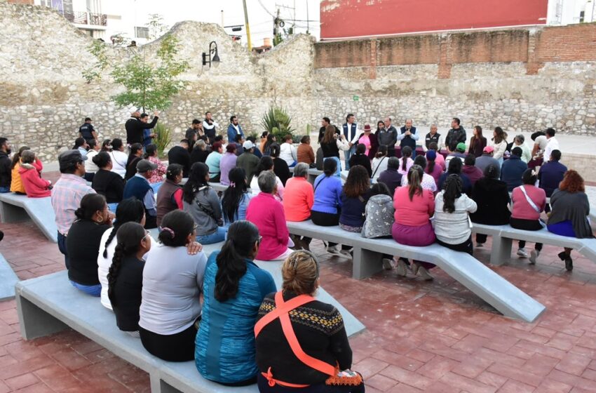  Entrega Gobierno del Estado apoyos a familias afectadas por explosión en Tepeaca