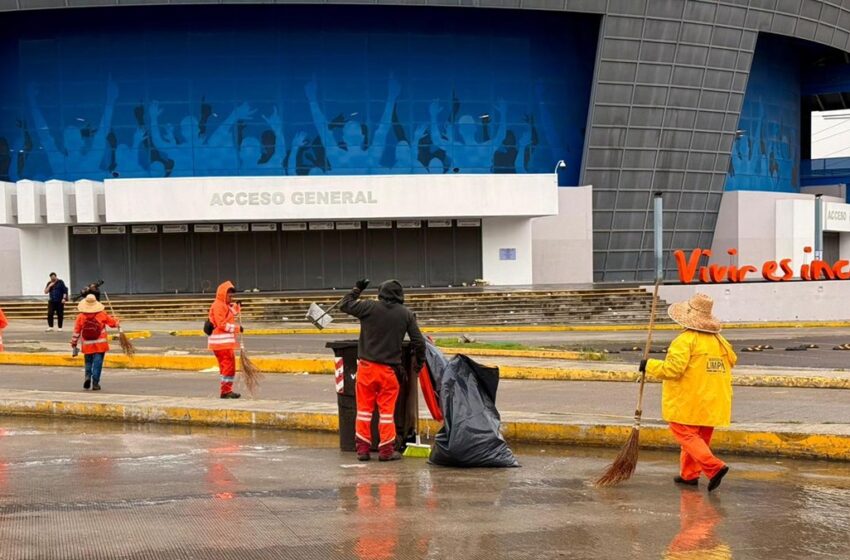  Gobierno de Pepe Chedraui mantiene limpios los alrededores del Estadio Cuauhtémoc tras evento deportivo
