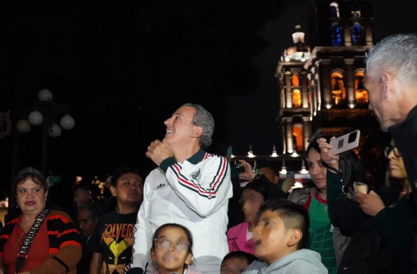  Inaugura Pepe Chedraui nuevo sistema de iluminación arquitectónica del Palacio Municipal