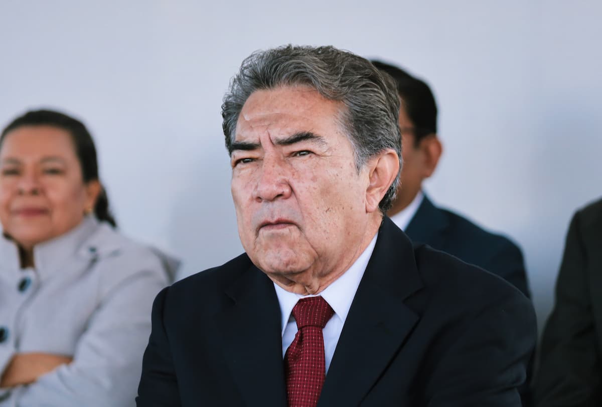 Joaquín Espidio asume IMSS-Bienestar en Puebla; Armenta definirá relevo en Salud