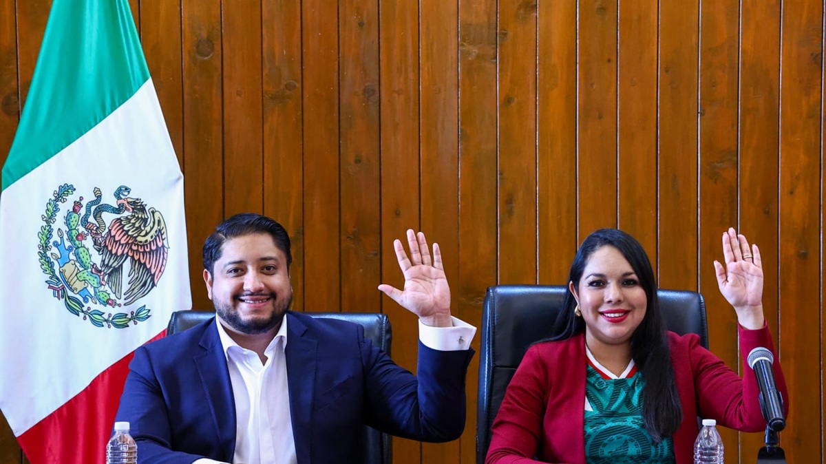 José Alcudia respalda la continuidad del proyecto que encabeza Tonantzin Fernández en San Pedro Cholula