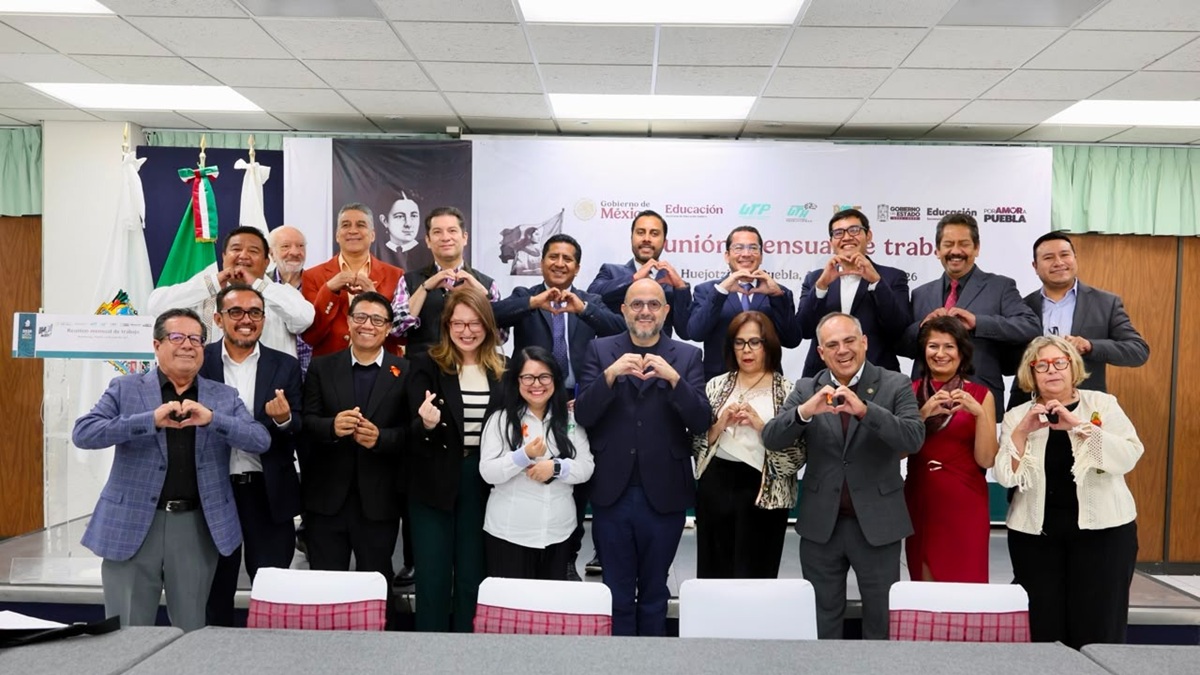 Plan México impulsará en puebla encuentro en robótica, ia y semiconductores: SEP federal