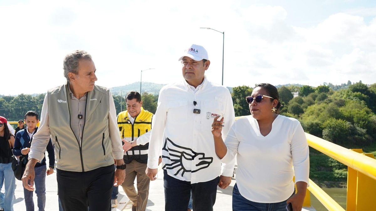 Supervisan Armenta y Chedraui Puente Vehicular de la Transformación