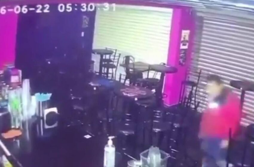  ¿El ratero más torpe de Puebla? Detenido en bar Las Pompochelas